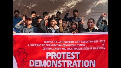 New Delhi: Students raise slogans during a protest against the ‘National Education Policy (NEP) 2020’ organised by the All India Democratic Students' Organisation (AIDSO), at Jantar Mantar, in New Delhi, Saturday, Nov. 30, 2024. (PTI Photo/Manvender Vashist Lav) (PTI11_30_2024_000196B) (PTI) New Delhi: Students raise slogans during a protest against the ‘National Education Policy (NEP) 2020’ organised by the All India Democratic Students' Organisation (AIDSO), at Jantar Mantar, in New Delhi, Saturday, Nov. 30, 2024. (PTI Photo/Manvender Vashist Lav) (PTI11_30_2024_000196B) (PTI)