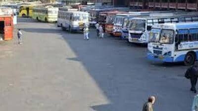 Punjab advocate general (AG) Gurminder Singh, and senior officials of the transport department were present in the meeting with the union’s representatives on Monday. (HT File)