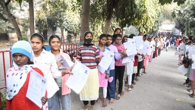Bihar Board Class 10 exam 2025: Over 15 lakh students appear for Matric exam on day 1 (Santosh Kumar) Bihar Board Class 10 exam 2025: Over 15 lakh students appear for Matric exam on day 1 (Santosh Kumar)