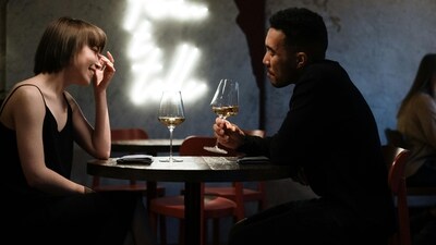 Every date setting has a different mood. Make sure you align your makeup according to that. (Pexels) Every date setting has a different mood. Make sure you align your makeup according to that. (Pexels)