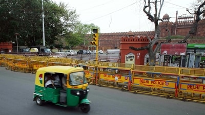 For twelve hours, Delhi Police has blocked traffic on Chandni Chowk Road between Red Fort and Fatehpuri. (ANI/representative ) For twelve hours, Delhi Police has blocked traffic on Chandni Chowk Road between Red Fort and Fatehpuri. (ANI/representative )