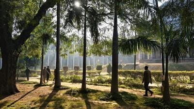 Morning walkers at Lodhi Garden in Delhi. (Vipin Kumar/ HT Photo)
