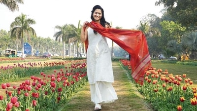 Chess champ Vantika Agrawal takes a stroll at Shanti Path to soak in the vibrant vibe of the Tulip Festival where NDMC has reportedly planted more than fifty thousand bulbs of the flower. (Photos: Anurag Mehra/HT)