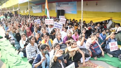 Aspirants at Gardanibagh in Patna protesting against cancellation of BPSC 70th prelims exam. (Santosh Kumar ) Aspirants at Gardanibagh in Patna protesting against cancellation of BPSC 70th prelims exam. (Santosh Kumar )
