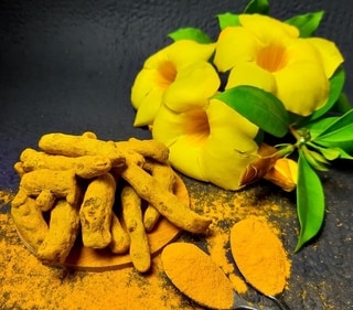 Tumeric Powder: The haldi in your kitchen has anti-bacterial properties and it prevents inflammation. Mix turmeric powder with mustard oil to make a paste. Apply it every night before going to bed. (Unsplash) Tumeric Powder: The haldi in your kitchen has anti-bacterial properties and it prevents inflammation. Mix turmeric powder with mustard oil to make a paste. Apply it every night before going to bed. (Unsplash)