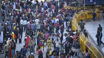 Passengers seen at New Delhi Railway Station in the national capital on February 18. (RAJ K RAJ /HT PHOTO)