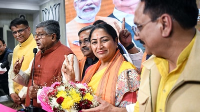 BJP MLA Rekha Gupta shows a victory sign after being named as the new CM of Delhi by the party. (Shrikant Singh/ANI) BJP MLA Rekha Gupta shows a victory sign after being named as the new CM of Delhi by the party. (Shrikant Singh/ANI)