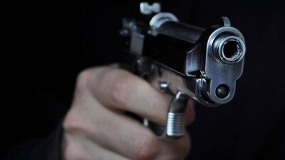 Two unidentified guys on a scooter reportedly robbed a businessman in Brijpuri, northeast Delhi, of  ₹97 lakh at gunpoint. (Getty images/representative )