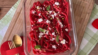 Pasta lovers, you need to try this bold and beautiful Beetroot Walnut Spaghetti recipe! (Image by Stahl) Pasta lovers, you need to try this bold and beautiful Beetroot Walnut Spaghetti recipe! (Image by Stahl)