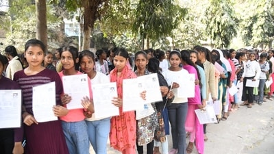 All students must reach the exam venue at least 30 minutes before the exam's start time. The board further recommends that students reach the exam venue one hour prior to the commencement of the exam to avoid crowding. (Santosh Kumar) All students must reach the exam venue at least 30 minutes before the exam's start time. The board further recommends that students reach the exam venue one hour prior to the commencement of the exam to avoid crowding. (Santosh Kumar)