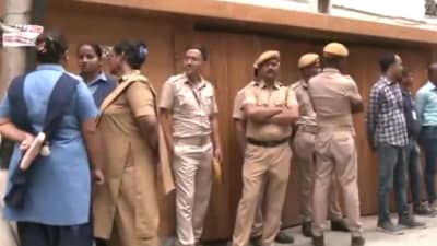 Heavy deployment of police personnel was seen outside the family's home under Tangra police station. (Screengrab/X/@ANI) Heavy deployment of police personnel was seen outside the family's home under Tangra police station. (Screengrab/X/@ANI)