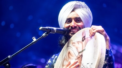 Satinder Sartaj is performing this weekend. Read on to know the details. Satinder Sartaj is performing this weekend. Read on to know the details.