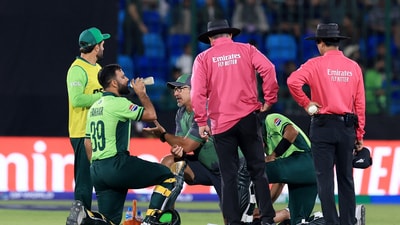 Pakistan's Babar Azam and Fakhar Zaman during Champions Trophy opener against New Zealand (REUTERS)
