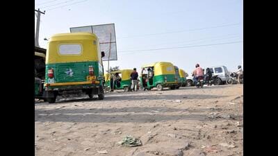 Despite recent improvements, Ghaziabad remains one of 16 “non-attainment” cities in Uttar Pradesh, according to Central Pollution Control Board (CPCB), meaning it has failed to meet national ambient air quality standards for PM10 or nitrogen dioxide (NO2) for over five years (HT Archive) Despite recent improvements, Ghaziabad remains one of 16 “non-attainment” cities in Uttar Pradesh, according to Central Pollution Control Board (CPCB), meaning it has failed to meet national ambient air quality standards for PM10 or nitrogen dioxide (NO2) for over five years (HT Archive)