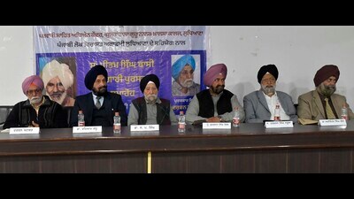 The award, given by the BC Cultural Foundation of Surrey, Canada, in collaboration with Punjabi Lok Virasat Academy, recognises Khatkar’s contributions to Punjabi literature. (Manish/HT)