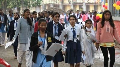 Over 15 lakh students appear for Science Matric Exam (Santosh Kumar ) Over 15 lakh students appear for Science Matric Exam (Santosh Kumar )