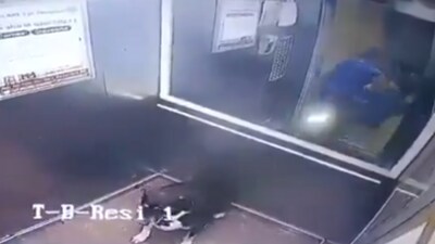 A woman in a Greater Noida residential society assaulted a minor after he asked for her to not take her pet dog into the lift (AnshulGarg/X) A woman in a Greater Noida residential society assaulted a minor after he asked for her to not take her pet dog into the lift (AnshulGarg/X)