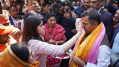Bharatiya Janata Party (BJP) candidate from the New Delhi Assembly seat, Parvesh Verma being welcomed by his daughters Trisha and Sanidhi on winning in the Delhi Assembly elections, in New Delhi on Feb 8. (p_sahibsingh X) Bharatiya Janata Party (BJP) candidate from the New Delhi Assembly seat, Parvesh Verma being welcomed by his daughters Trisha and Sanidhi on winning in the Delhi Assembly elections, in New Delhi on Feb 8. (p_sahibsingh X)