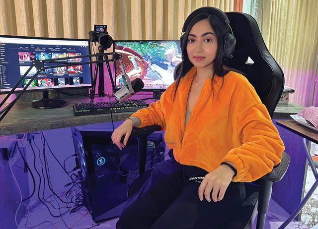 Kaashvi Hiranandani, aka Kaash Plays, quit a job in finance to game full-time. Kaashvi Hiranandani, aka Kaash Plays, quit a job in finance to game full-time.