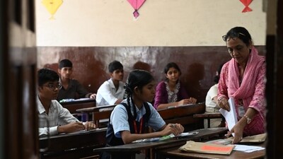 Students appear for Maharashtra SSC Board Exams at an examination centre ,Vashi, in Navi Mumbai. (Bachchan Kumar) Students appear for Maharashtra SSC Board Exams at an examination centre ,Vashi, in Navi Mumbai. (Bachchan Kumar)