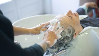Scalp detox can be included in hair care routine. (Freepik) Scalp detox can be included in hair care routine. (Freepik)