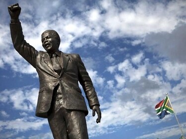 A statue of Nelson Mandela stands outside the gates of Drakenstein Correctional Centre (formerly Victor Verster Prison), near Paarl in Western Cape province.Reuters/Finbarr O'Reilly A statue of Nelson Mandela stands outside the gates of Drakenstein Correctional Centre (formerly Victor Verster Prison), near Paarl in Western Cape province.Reuters/Finbarr O'Reilly