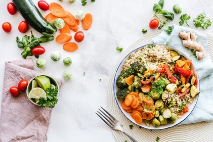 Foods such as oats, eggs, and green tea can enhance energy and mood. (Unsplash) Foods such as oats, eggs, and green tea can enhance energy and mood. (Unsplash)