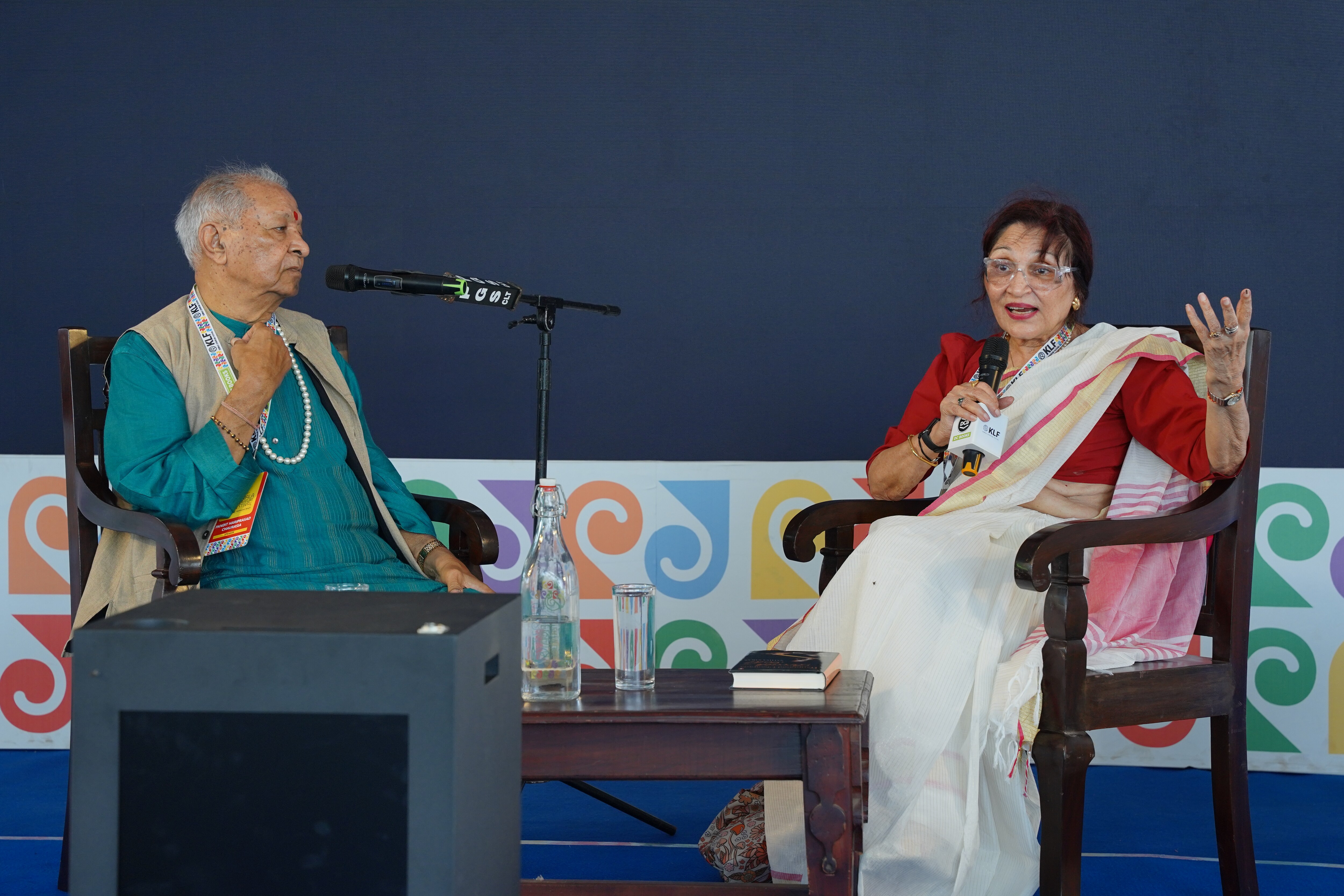 Flautist Hariprasad Chaurasia in conversation with Sathya Saran (Kerala Literature Festival) Flautist Hariprasad Chaurasia in conversation with Sathya Saran (Kerala Literature Festival)
