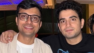 Aashish Solanki and Samay Raina have a roast show together.
