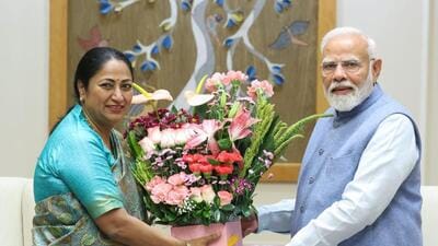 Delhi chief minister Rekha Gupta meets Prime Minister Narendra Modi on Saturday. (HT Photo) Delhi chief minister Rekha Gupta meets Prime Minister Narendra Modi on Saturday. (HT Photo)