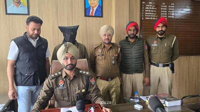 The accused, Manjit Singh, 32, a resident of Lohgarh, Zirakpur, in custody of Mohali police. (HT Photo)