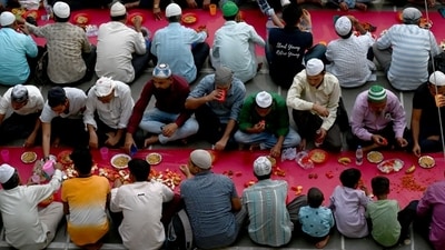 Iftar feasts: Streets come alive with delicious treats like kebabs, biryani, and sweets. (Sunil Ghosh/HT Photo) Iftar feasts: Streets come alive with delicious treats like kebabs, biryani, and sweets. (Sunil Ghosh/HT Photo)