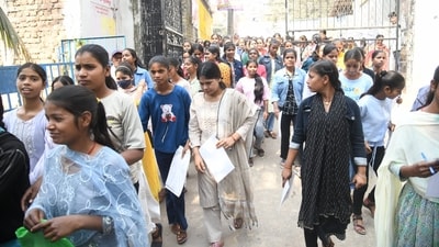 Students coming out after appearing in the Bihar School Examination Board (BSEB) Class 10th examination at DAV high school Danapur in Patna (Santosh Kumar) Students coming out after appearing in the Bihar School Examination Board (BSEB) Class 10th examination at DAV high school Danapur in Patna (Santosh Kumar)