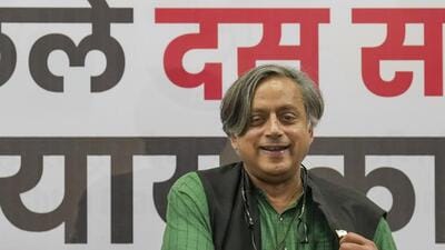 Congress leader Shashi Tharoor said the Congress can come to power both at the national and state level only if it expands beyond its natural vote-base and attract new voters (PTI)