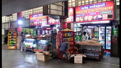 Despite the growing inconvenience, the lack of action has emboldened shopkeepers, who continue to flout the rules with impunity, commuters said. (Manish/HT)