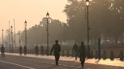 Forecasts by the Centre’s Early Warning System for Delhi show that the AQI is expected to remain in the ‘moderate’ range at least until February 25 (Arvind Yadav/ Hindustan Times)