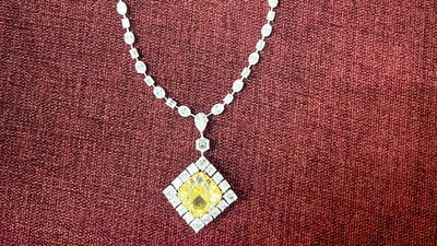 Gold necklace studded with diamonds recovered by the Customs department at the Indira Gandhi International (IGI) Airport in New Delhi. (X-@AirportGenCus ) Gold necklace studded with diamonds recovered by the Customs department at the Indira Gandhi International (IGI) Airport in New Delhi. (X-@AirportGenCus )