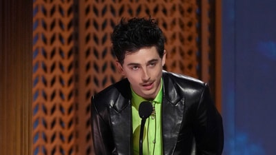 Timothée Chalamet faced a teleprompter slip while presenting but humorously acknowledged it at the 2025 SAG Awards. (Chris Pizzello/Invision/AP) Timothée Chalamet faced a teleprompter slip while presenting but humorously acknowledged it at the 2025 SAG Awards. (Chris Pizzello/Invision/AP)