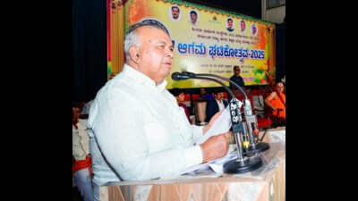 Karnataka transport minister Ramalinga Reddy. (X) Karnataka transport minister Ramalinga Reddy. (X)