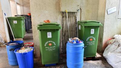 Mumbai, India - September 4, 2016: Green Heroes: Kedar Sohone and volunteers from Mahindra Eminente society, follow garbage segregation and process it to make a manure out of it, in Goregaon, in Mumbai, India, on Sunday, September 4, 2016. (Photo by Vidya Subramanian/ Hindustan Times) (Vidya Subramanian/HT PHOTO) Mumbai, India - September 4, 2016: Green Heroes: Kedar Sohone and volunteers from Mahindra Eminente society, follow garbage segregation and process it to make a manure out of it, in Goregaon, in Mumbai, India, on Sunday, September 4, 2016. (Photo by Vidya Subramanian/ Hindustan Times) (Vidya Subramanian/HT PHOTO)