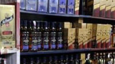Govt corners AAP as CAG flags excise losses Govt corners AAP as CAG flags excise losses