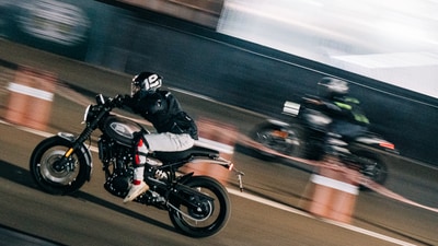 Royal Enfield Guerrilla 450 showcased its capabilities through specially curated drag and drift experiences at the recently concluded Generation Speed 2025 Royal Enfield Guerrilla 450 showcased its capabilities through specially curated drag and drift experiences at the recently concluded Generation Speed 2025