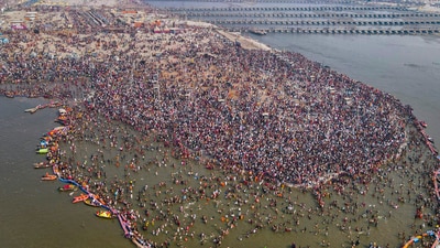 Prayagraj: A drone shot of devotees gathered to take a holy dip during ongoing Maha Kumbh Mela, at the Sangam (PTI) Prayagraj: A drone shot of devotees gathered to take a holy dip during ongoing Maha Kumbh Mela, at the Sangam (PTI)