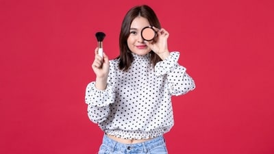 To get genuine, long-lasting effects, it is important to differentiate fact from fiction, when it comes to skincare and makeup. (Freepik) To get genuine, long-lasting effects, it is important to differentiate fact from fiction, when it comes to skincare and makeup. (Freepik)