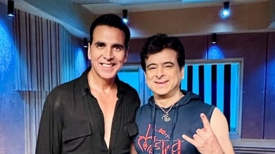 Dr Palash Sen talked about working with Akshay Kumar in the song Mahakal Chalo. Dr Palash Sen talked about working with Akshay Kumar in the song Mahakal Chalo.