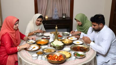 Ramadan 2025: Your iftar meal should contain complex carbohydrates, which provide enough energy, along with fibre and minerals. (Representative picture: Freepik) Ramadan 2025: Your iftar meal should contain complex carbohydrates, which provide enough energy, along with fibre and minerals. (Representative picture: Freepik)