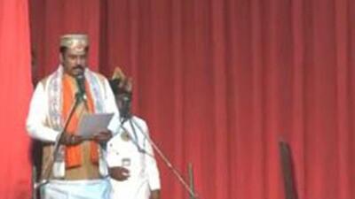 BJP’s Sanjay Saraogi was the first to take the oath in Maithili on Wednesday (ANI) BJP’s Sanjay Saraogi was the first to take the oath in Maithili on Wednesday (ANI)