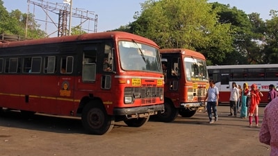 Condemning the incident, Maharashtra transport minister Pratap Sarnaik directed a departmental inquiry on the incident and also suspended all private security guards at the bus depot. (REPRESENTATIVE PHOTO) (HT_PRINT) Condemning the incident, Maharashtra transport minister Pratap Sarnaik directed a departmental inquiry on the incident and also suspended all private security guards at the bus depot. (REPRESENTATIVE PHOTO) (HT_PRINT)