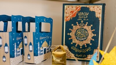 We can make Ramadan special home decor out of cardboard boxes and decorate the corners of the house. (Pexels) We can make Ramadan special home decor out of cardboard boxes and decorate the corners of the house. (Pexels)