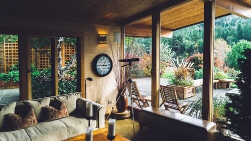 Biophilic decor: Ways to bring the feel of nature indoors. (Unsplash) Biophilic decor: Ways to bring the feel of nature indoors. (Unsplash)